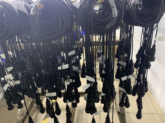 HPDB 100 Pin MDR Bağlantısı SCSI Kablo Montajı Bakır Kontakt Malzemesiyle Siyah Tel
