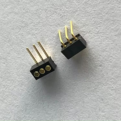 1.27mm 3pin sağ açılı dip tipi tunç yayla yüklü manyetik Pogo Pin konektörü