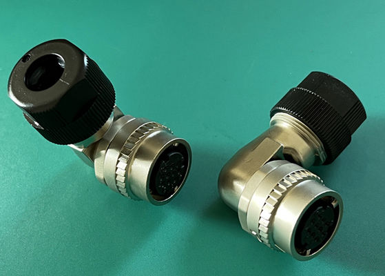 Tek dokunuşla kilitli CM10 Dairesel Bağlantı 2 Pin 10 Pin Sağ Köşeli Crimp Tel Plug